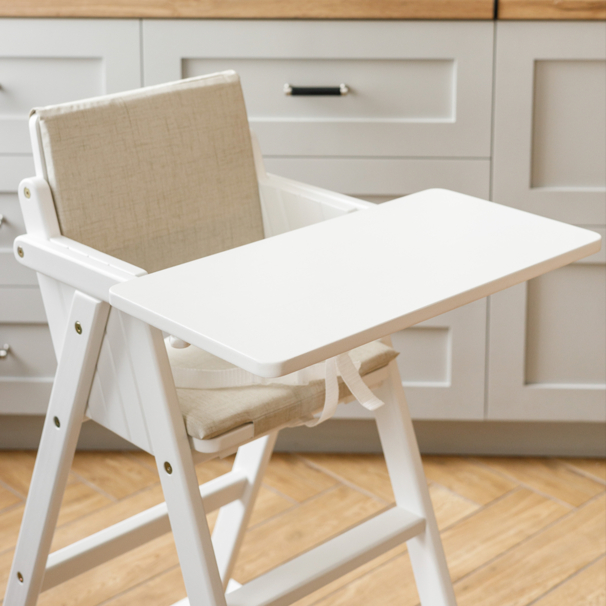 VILHA Folding Baby Chair Snow (Full White)